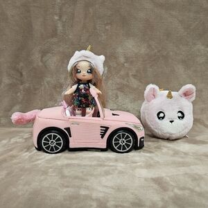Na Na Na Surprise Soft Plush Convertible Kitty Car & Na Na Na Britney Sparkles